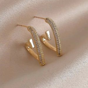💎 NEW 14K Gold Plated Diamond Peach Heart Earrings